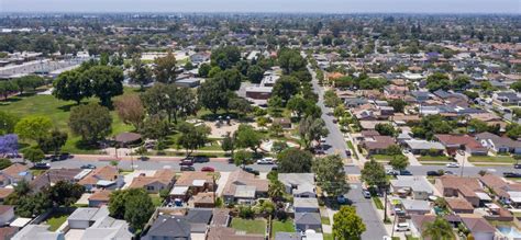 Santa Fe Springs .